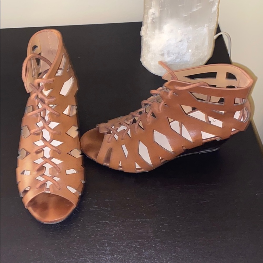 Spring shoes - Picture 2 of 3